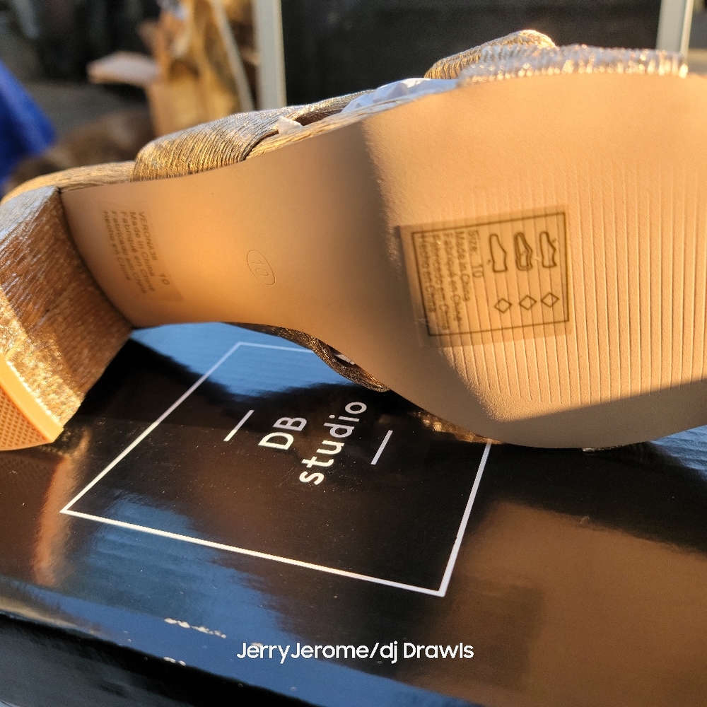 Gold Slides - Picture 7 of 7